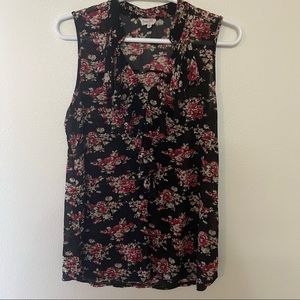 Siren Lily- beautiful floral blouse, sleeveless, semi-sheer w/v neck ruffle